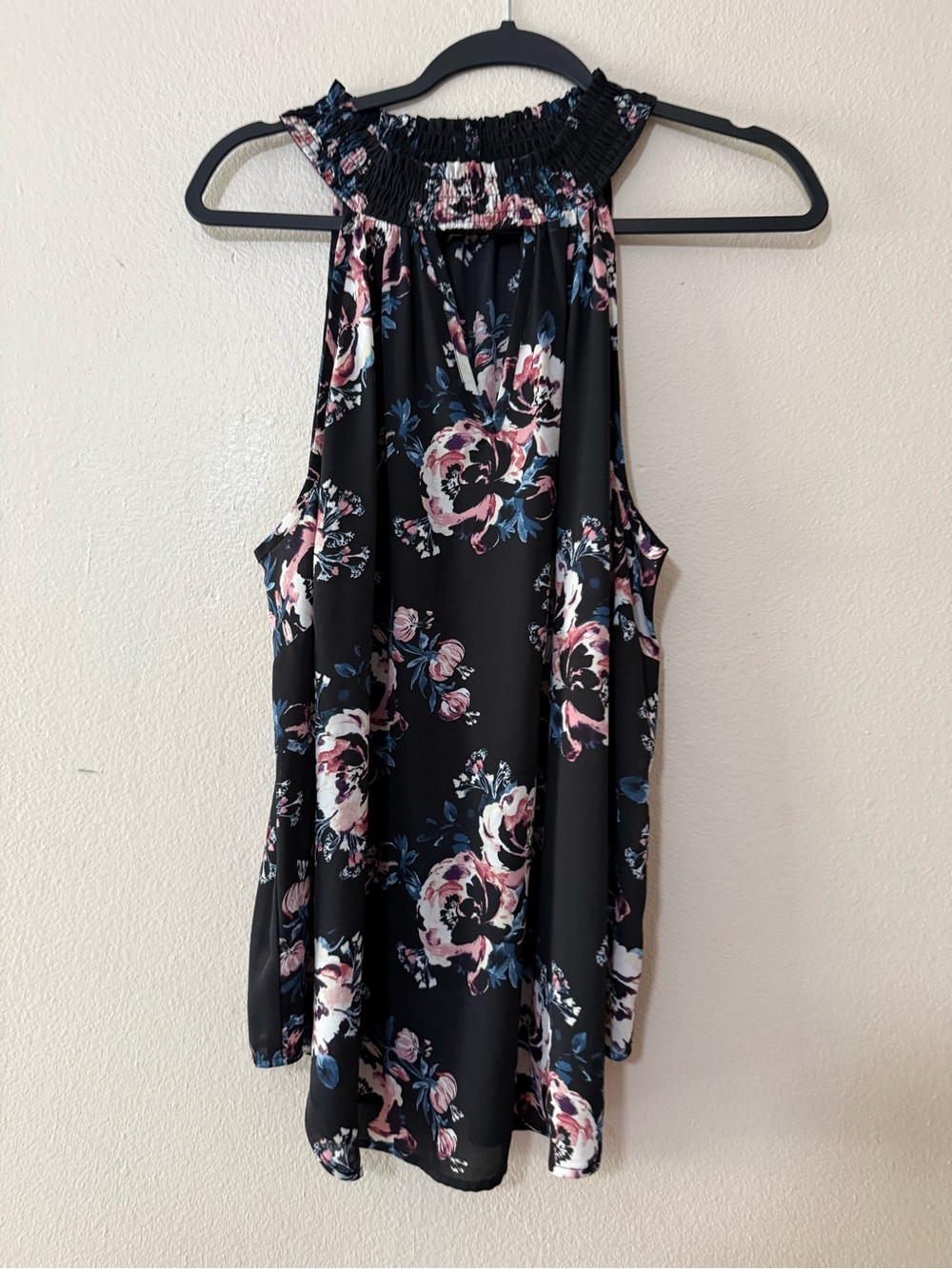 Torrid Women’s Black Floral Halter Tank Top